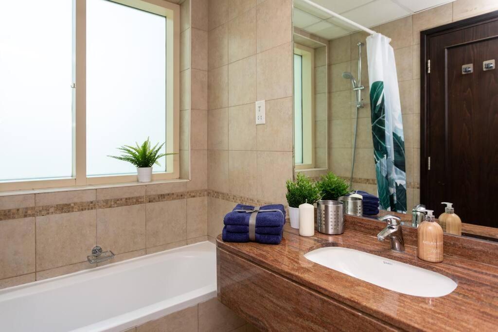 Royal Oceanic - Fantastic Apartment In Dubai Marina - Jbr Екстер'єр фото